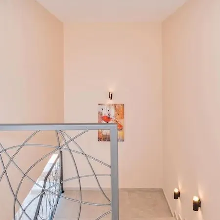 Silvana Villa