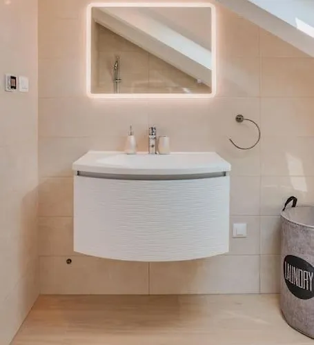 Silvana Villa Bilice